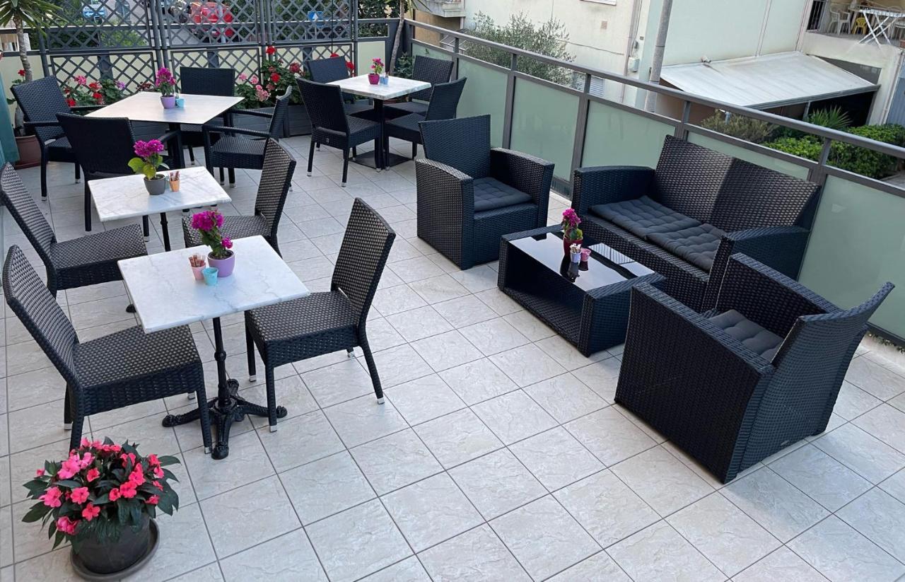 Hotel Liana Ρίμινι Εξωτερικό φωτογραφία