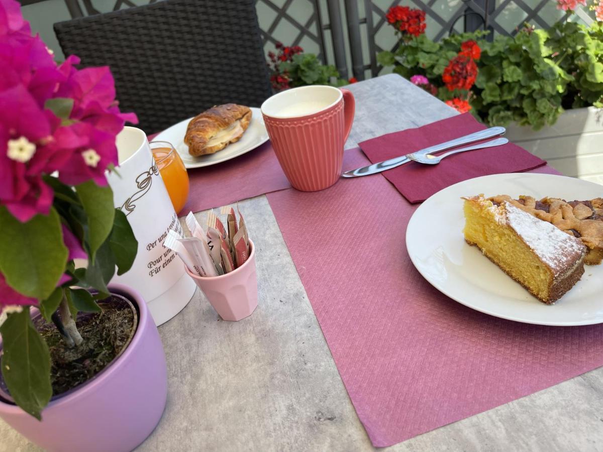 Hotel Liana Ρίμινι Εξωτερικό φωτογραφία