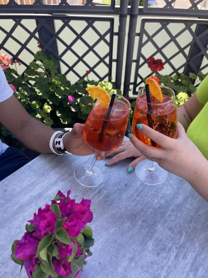 Hotel Liana Ρίμινι Εξωτερικό φωτογραφία